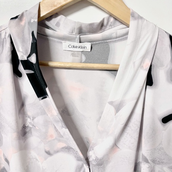 Calvin Klein pretty soft smoky floral print w/pleated cowl neckline #54B - Picture 2 of 6